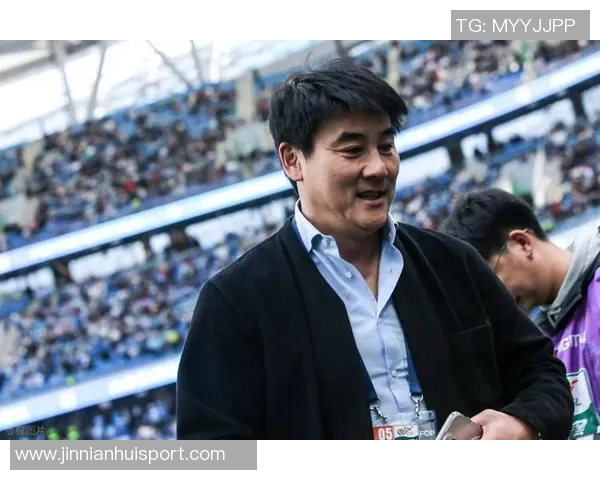 国安迅速调整训练计划总经理李明亲临现场指导球队训练