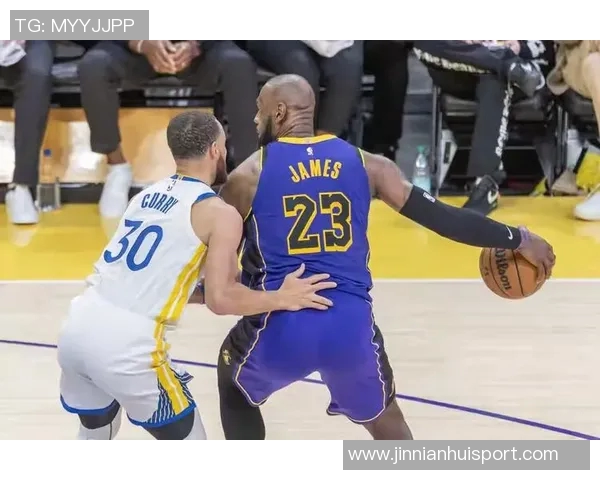 小里场均284分全明星概率高达73超越老詹引发关注