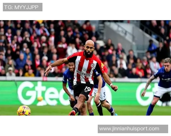 阿莫林难以适应曼联双重要求成为球队新一轮的消耗品