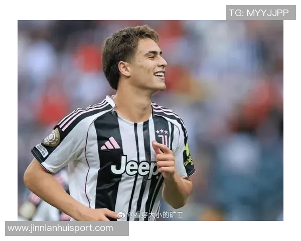 伊尔迪兹主动让点球给戴维展现体育精神与团队合作精神